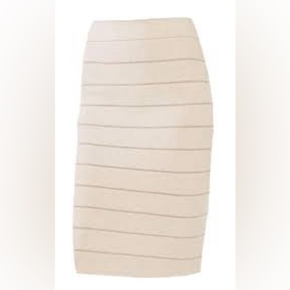 646 - Sam Eldeman NWT Elegant Cream Skirt Leather Size Large